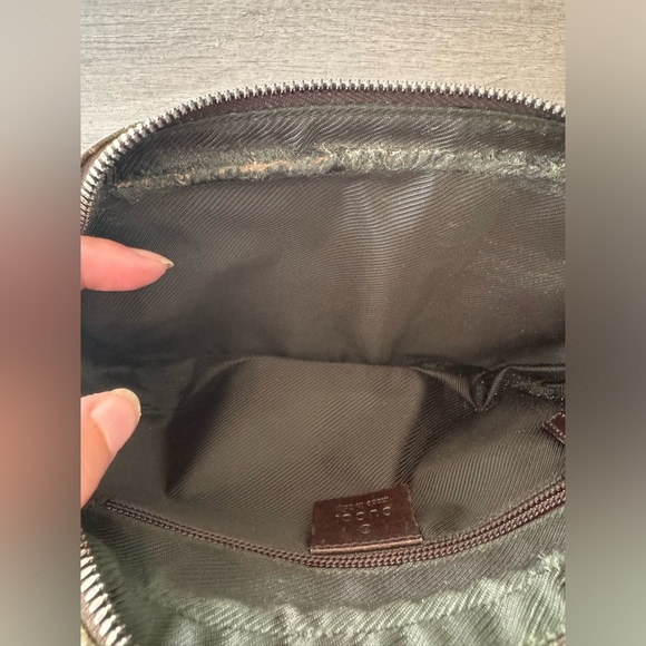 Gucci wristlet 🇮🇹 🔥 - Picture 6 of 11